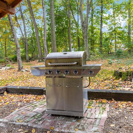 5 Bd W Hottub - Mins To Hunting Hiking & Fishing Apartment New Providence Exterior photo
