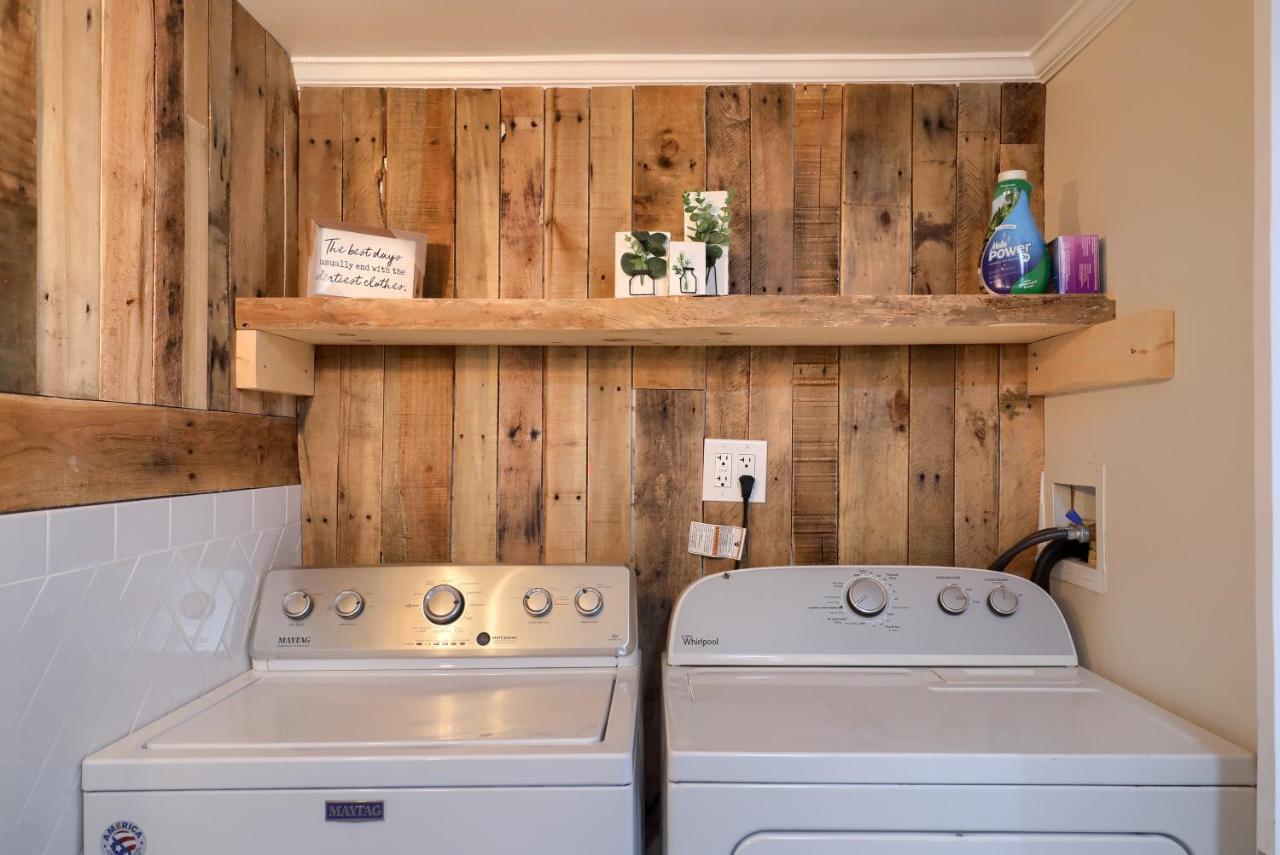 5 Bd W Hottub - Mins To Hunting Hiking & Fishing Apartment New Providence Exterior photo