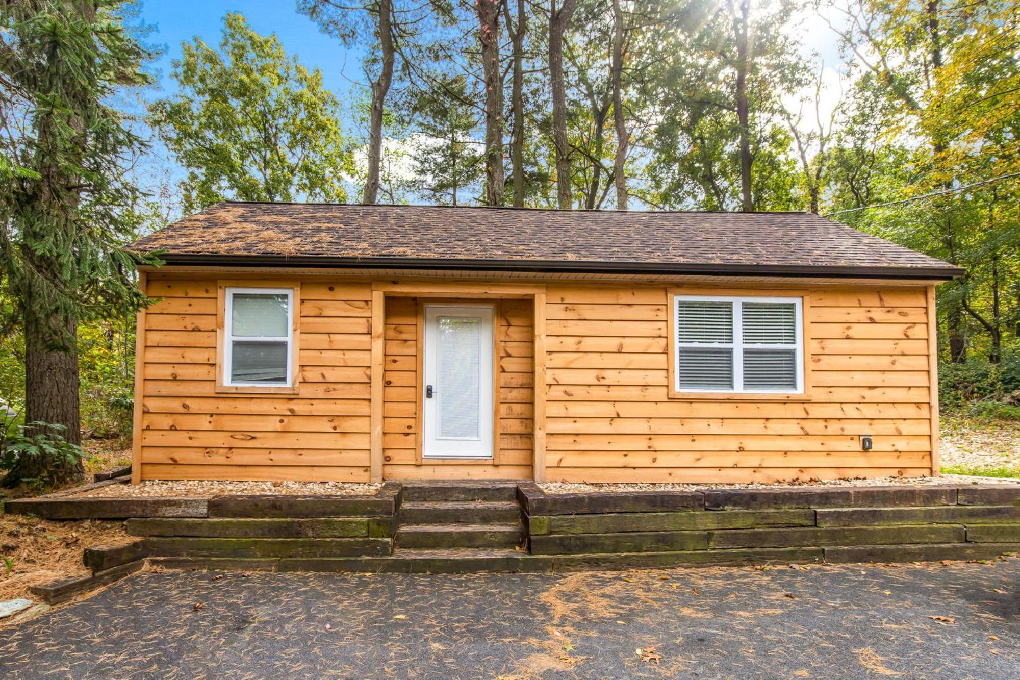 5 Bd W Hottub - Mins To Hunting Hiking & Fishing Apartment New Providence Exterior photo